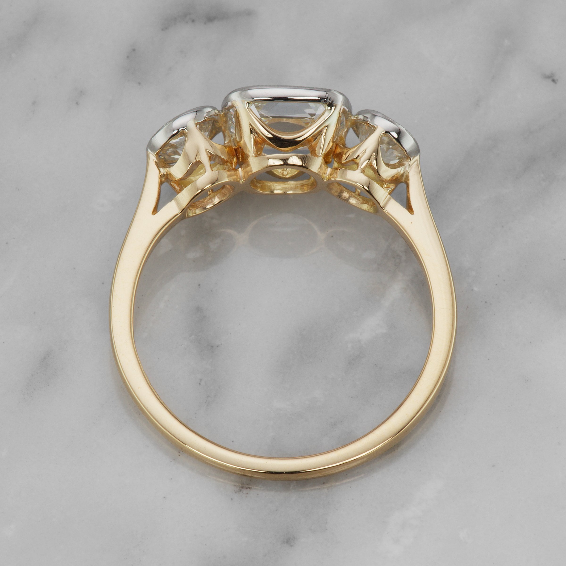 1.02 cushion diamond