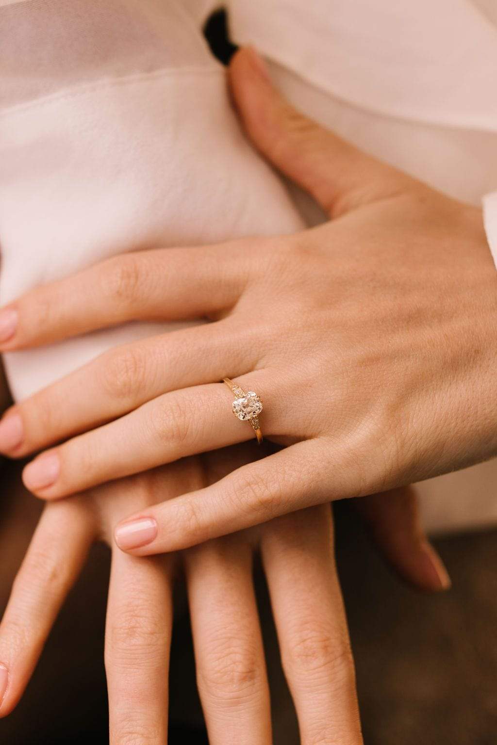 g-h-i color, vs clarity in yellow gold setting