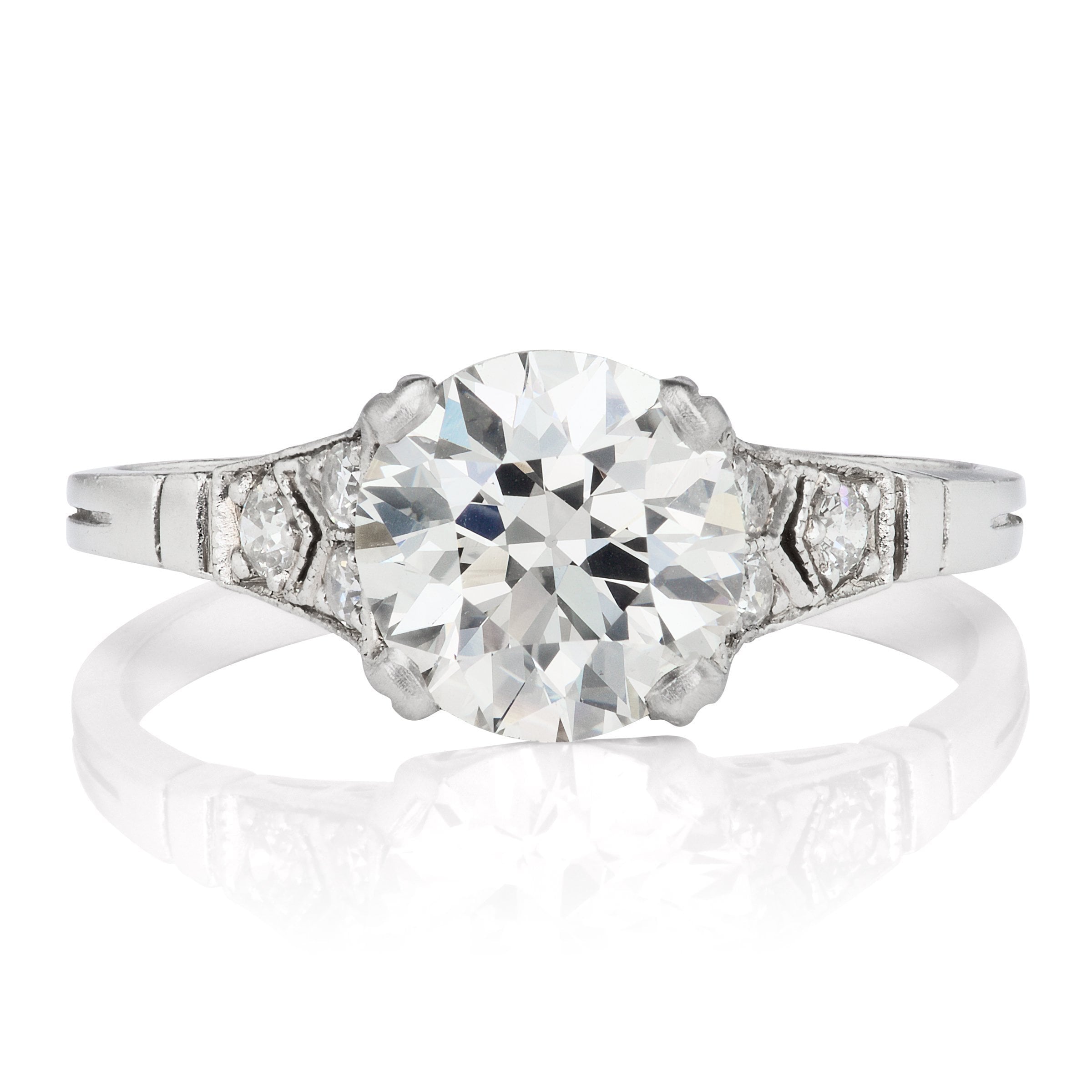 Vintage Round Brilliant Cut Diamond Engagement Ring | Victor Barbone