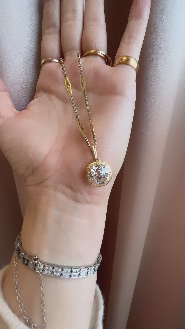 4-5 Caratsdiamond Charms & Pendants for sale 