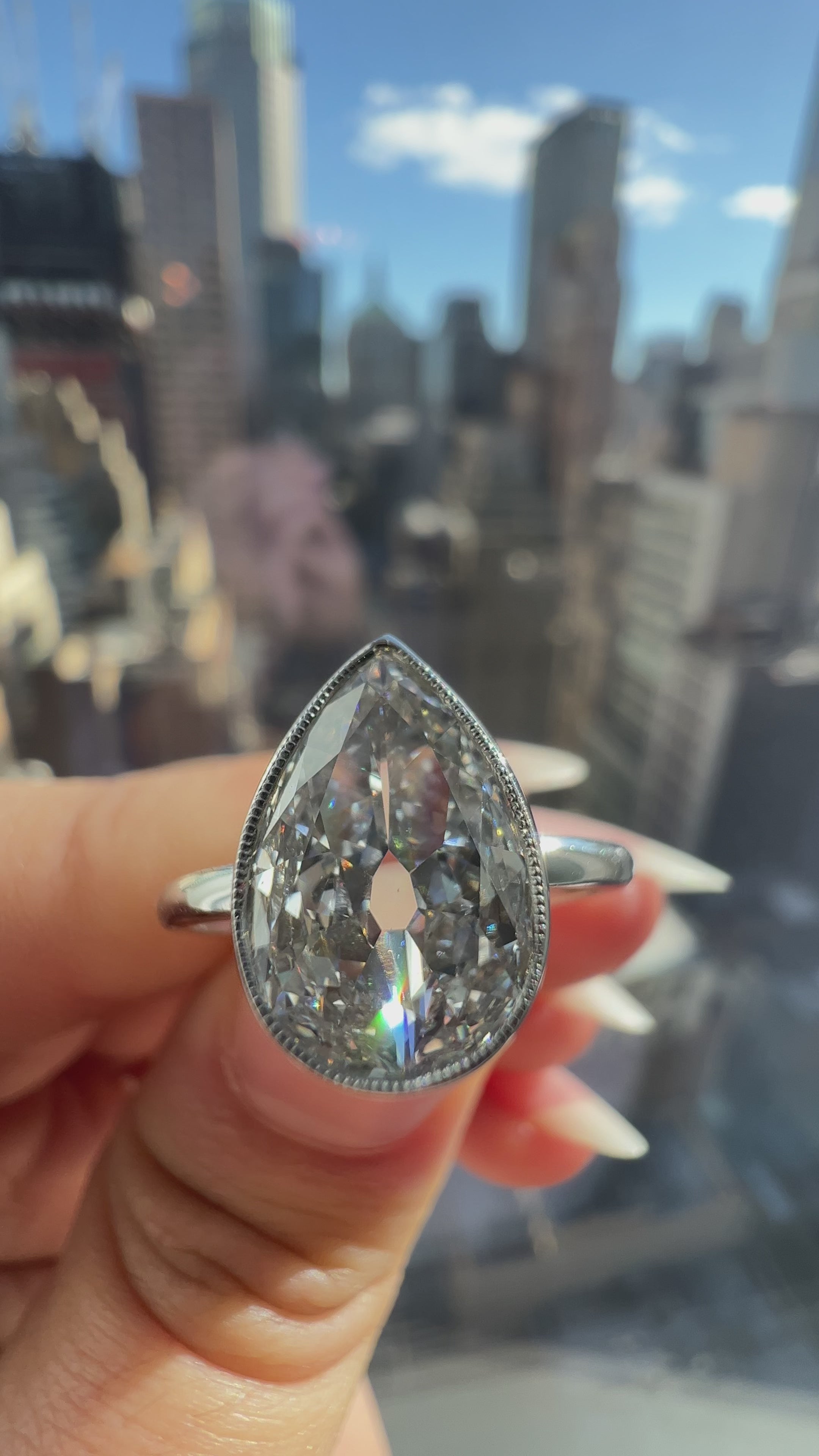 d-e-f color, vs clarity diamond in platinum setting