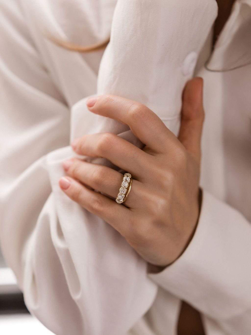 2.39ctw old mine cut band