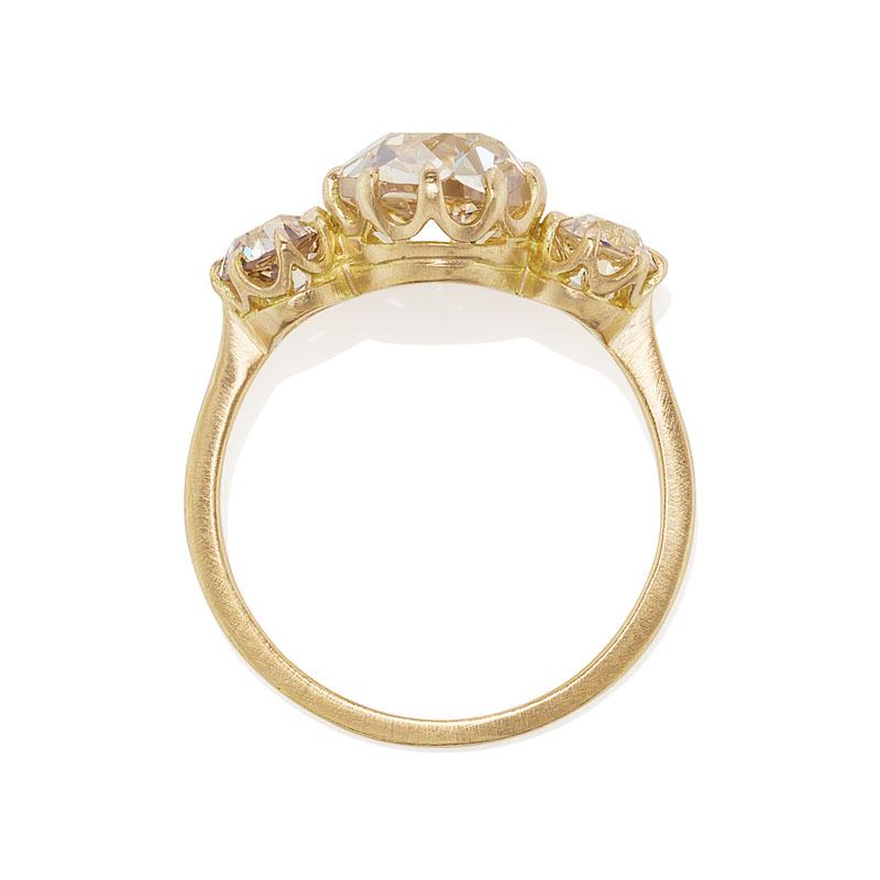 2-3 Carats vintage engagement ring