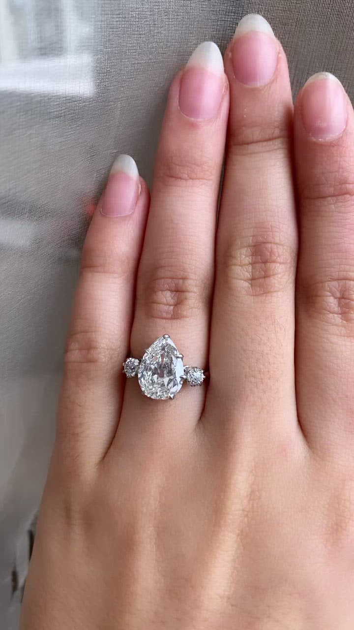 g-h-i color, si-i clarity diamond in platinum setting