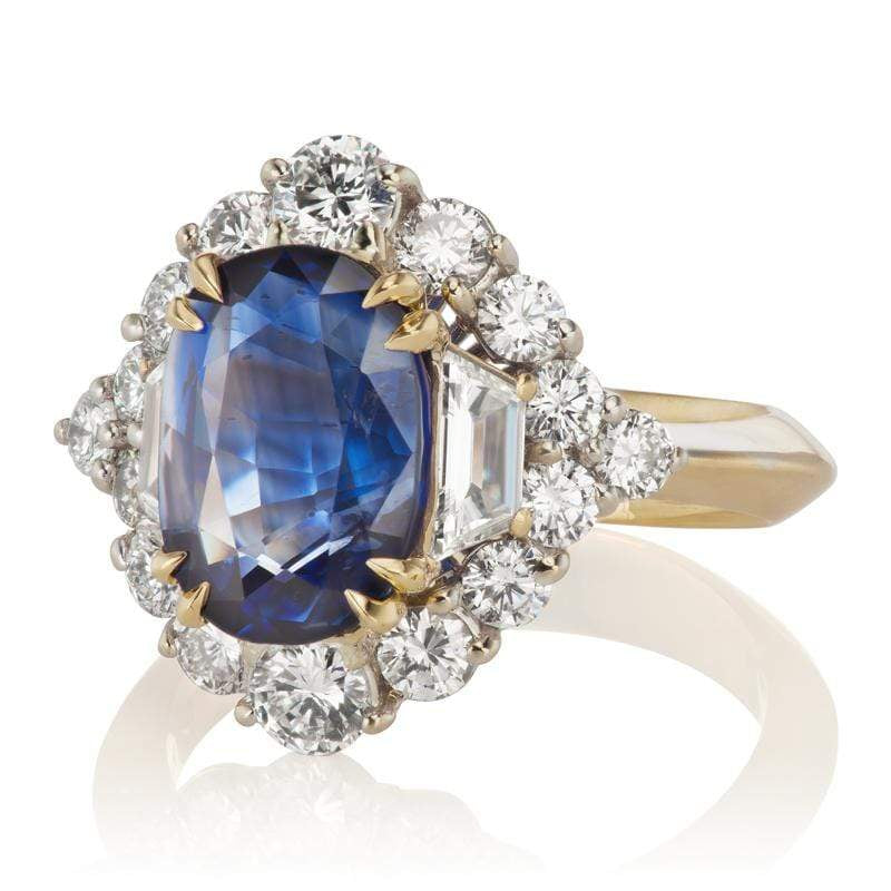 3.46ct Heated Oval-cut Sapphire Ring