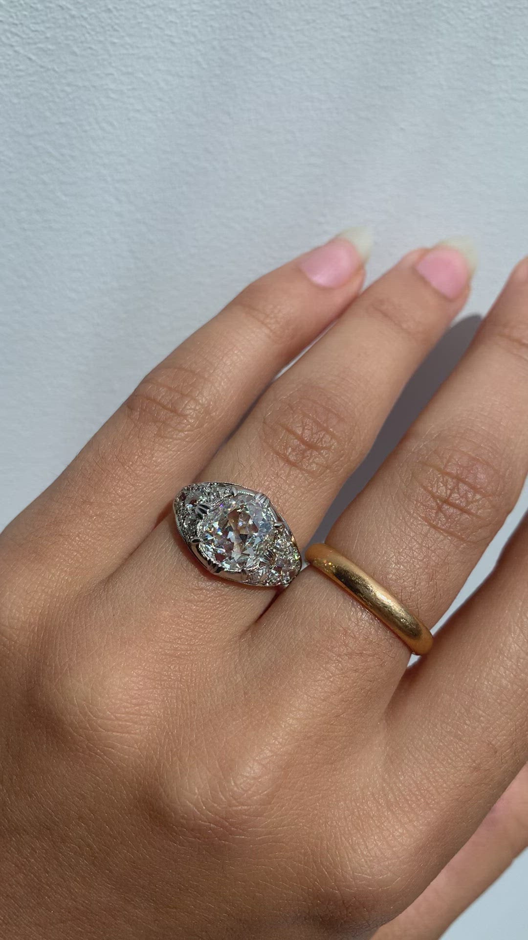 2-3 CaratsUncategorized for sale 