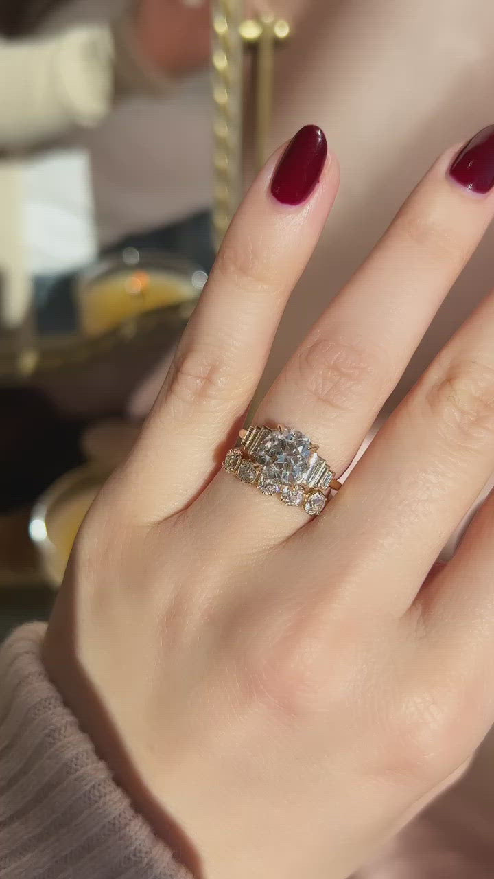 j-k-l color, diamond in yellow gold setting