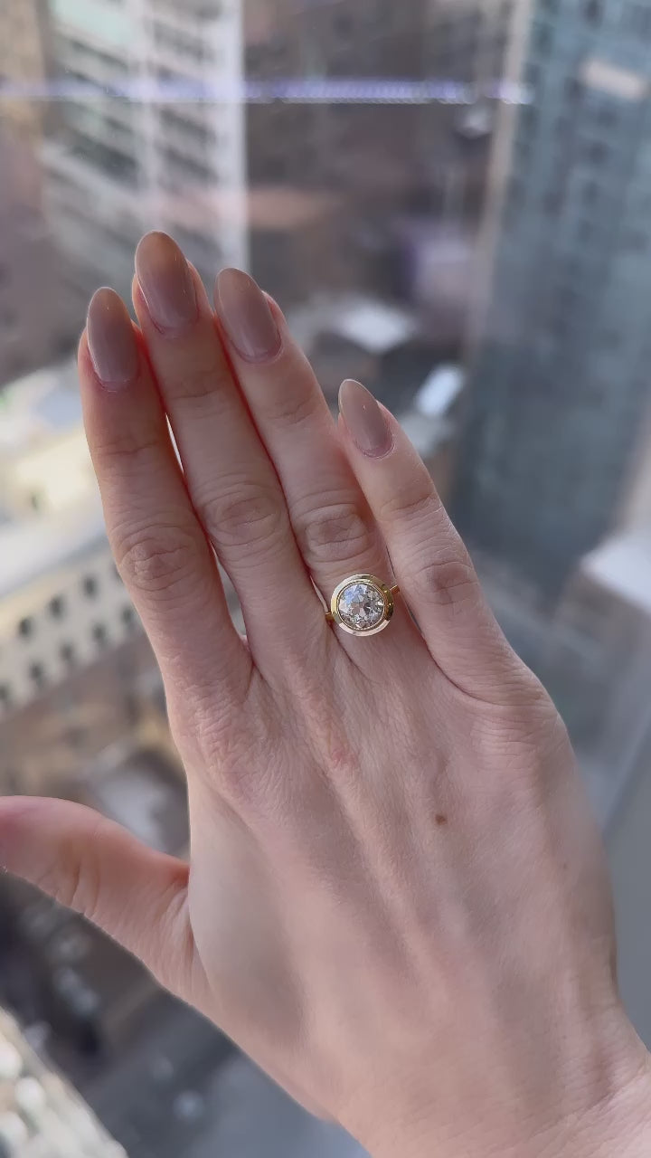 j-k-l color, vs clarity diamond in yellow gold setting