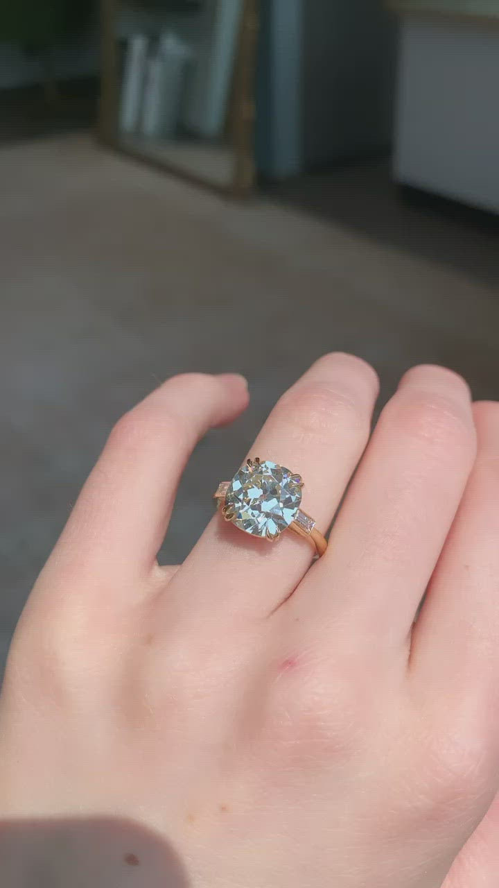 Old Mine cut diamond 