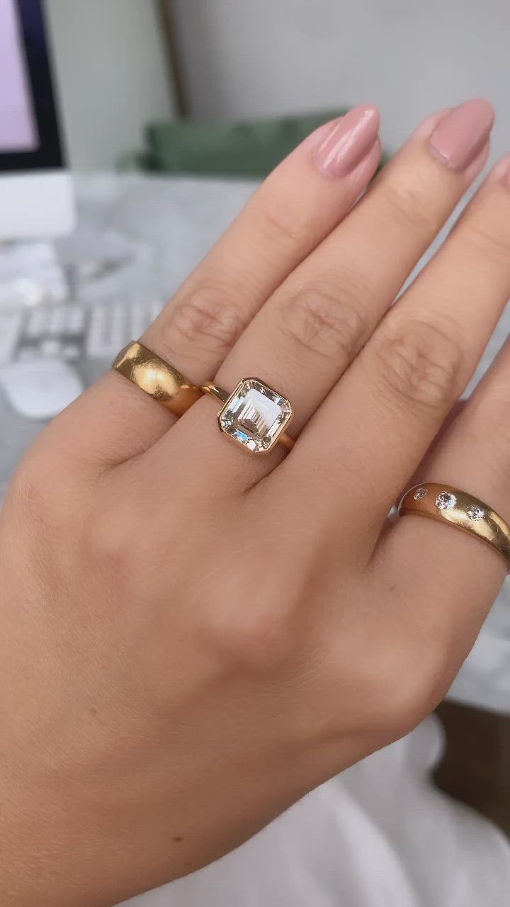  videos and images of vintage Uncategorized-Step  cut diamond Uncategorized