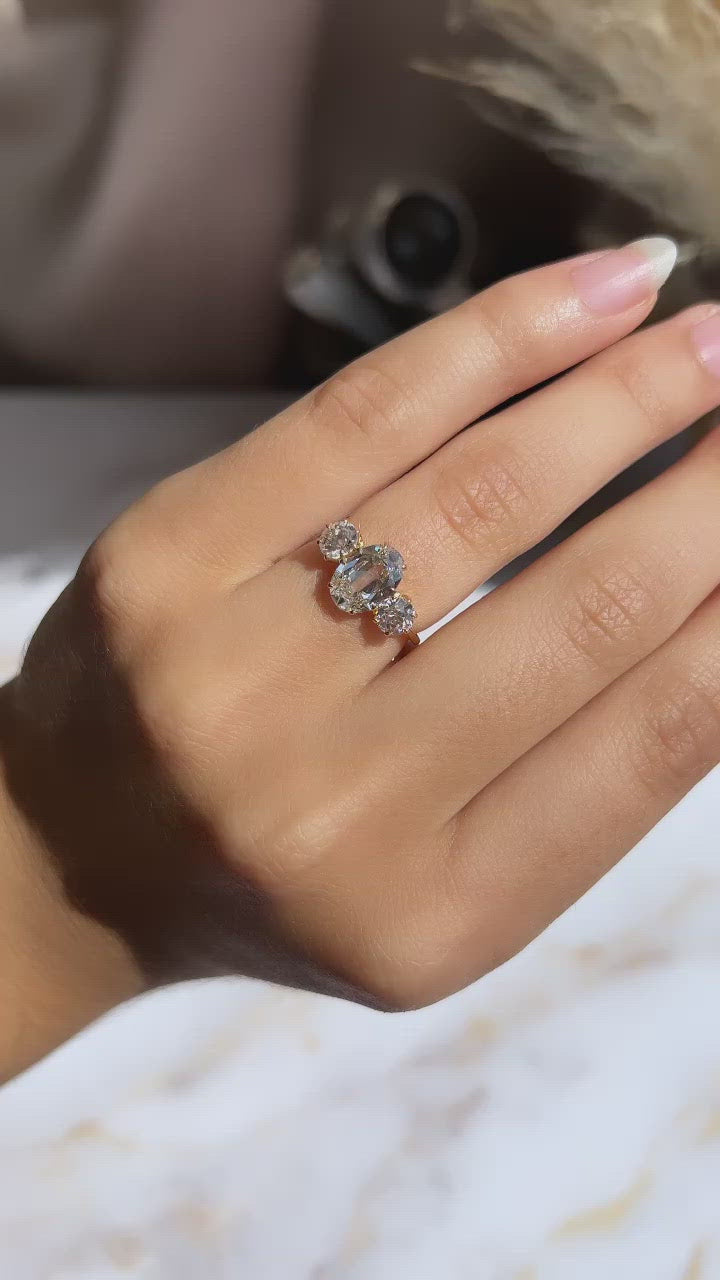 g-h-i color, vs clarity diamond in yellow gold setting