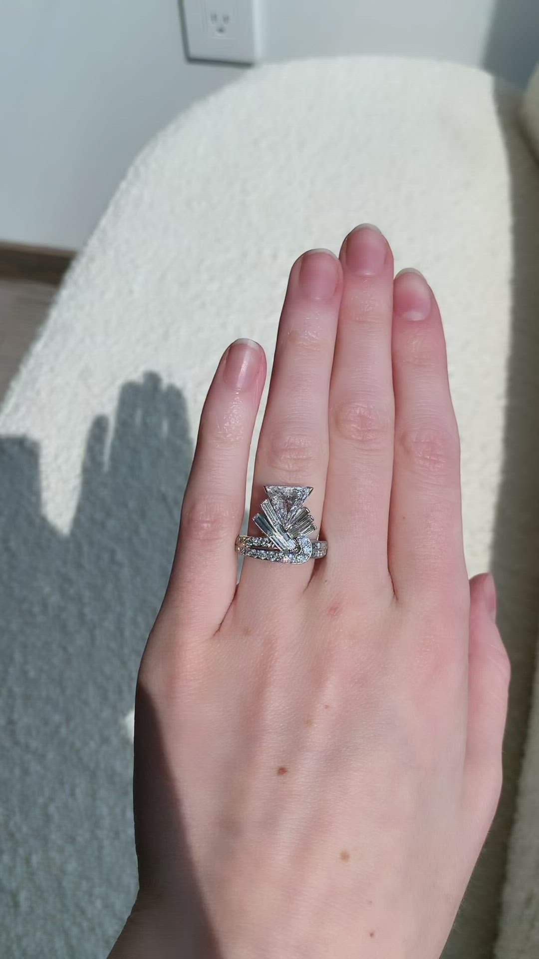 d-e-f color, si-i clarity diamond in platinum setting