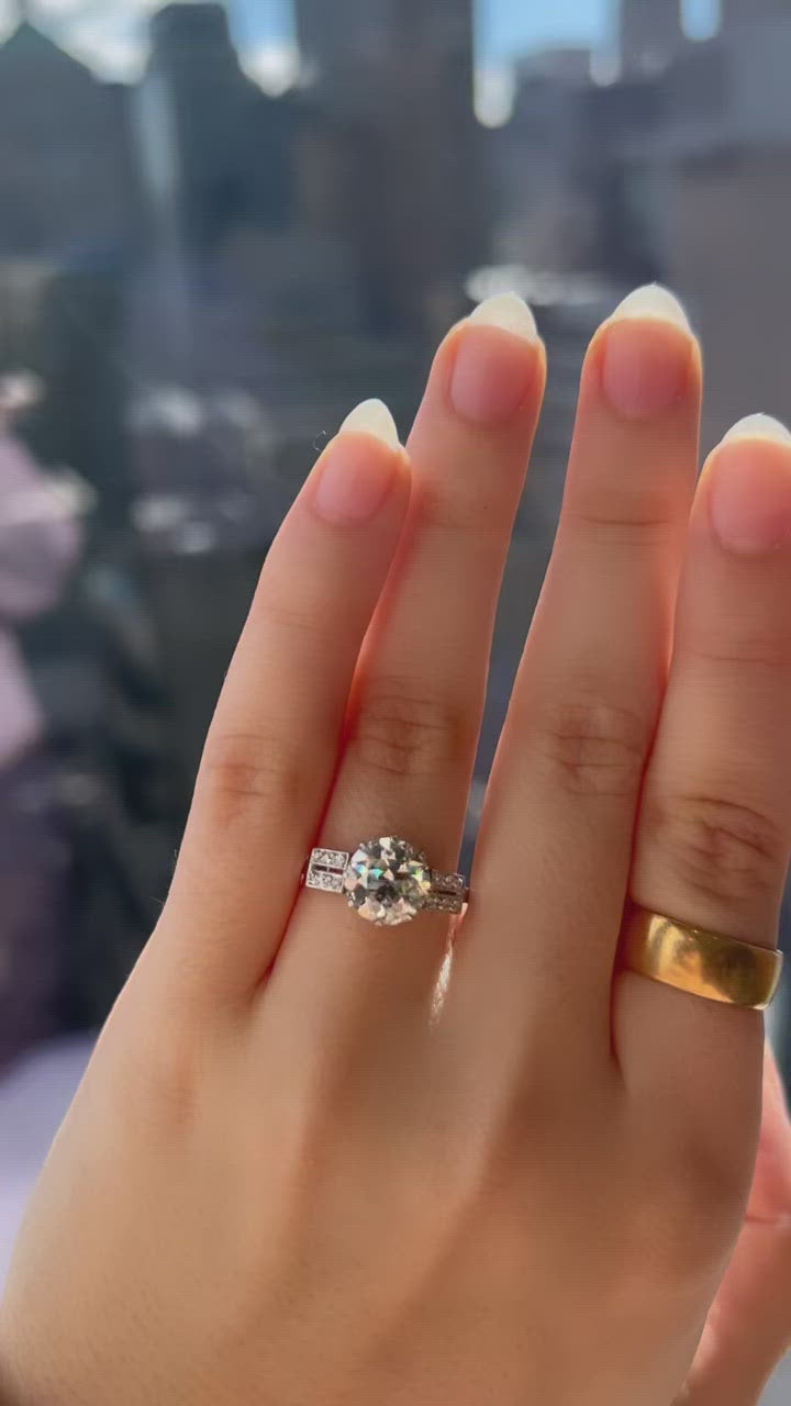 j-k-l color, vvs clarity diamond in platinum setting