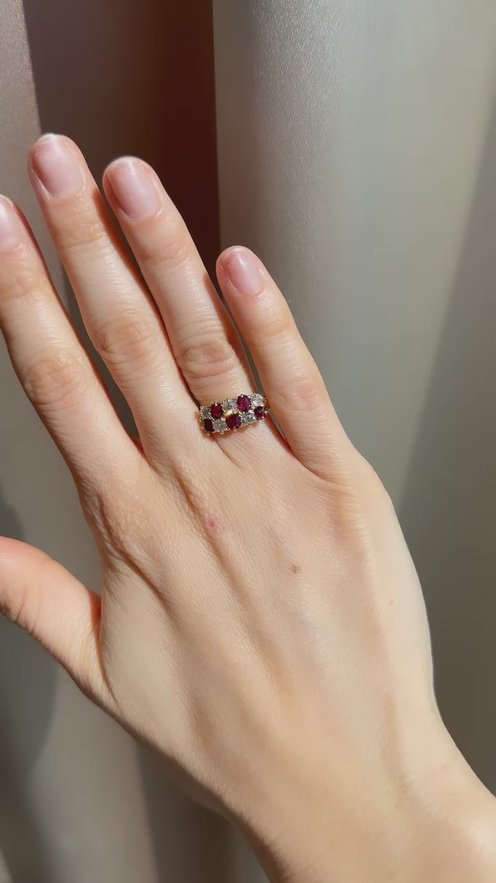 j-k-l color, si-i clarity diamond in yellow gold setting