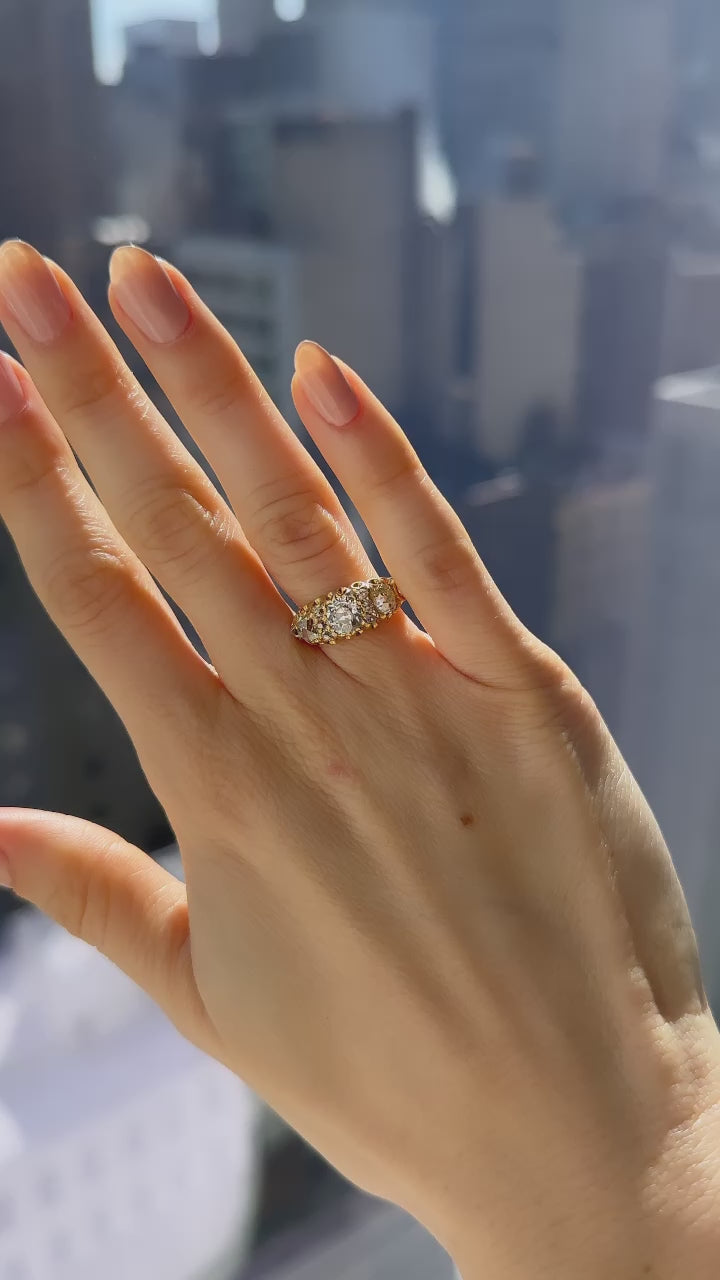 m-z color, diamond in yellow gold setting