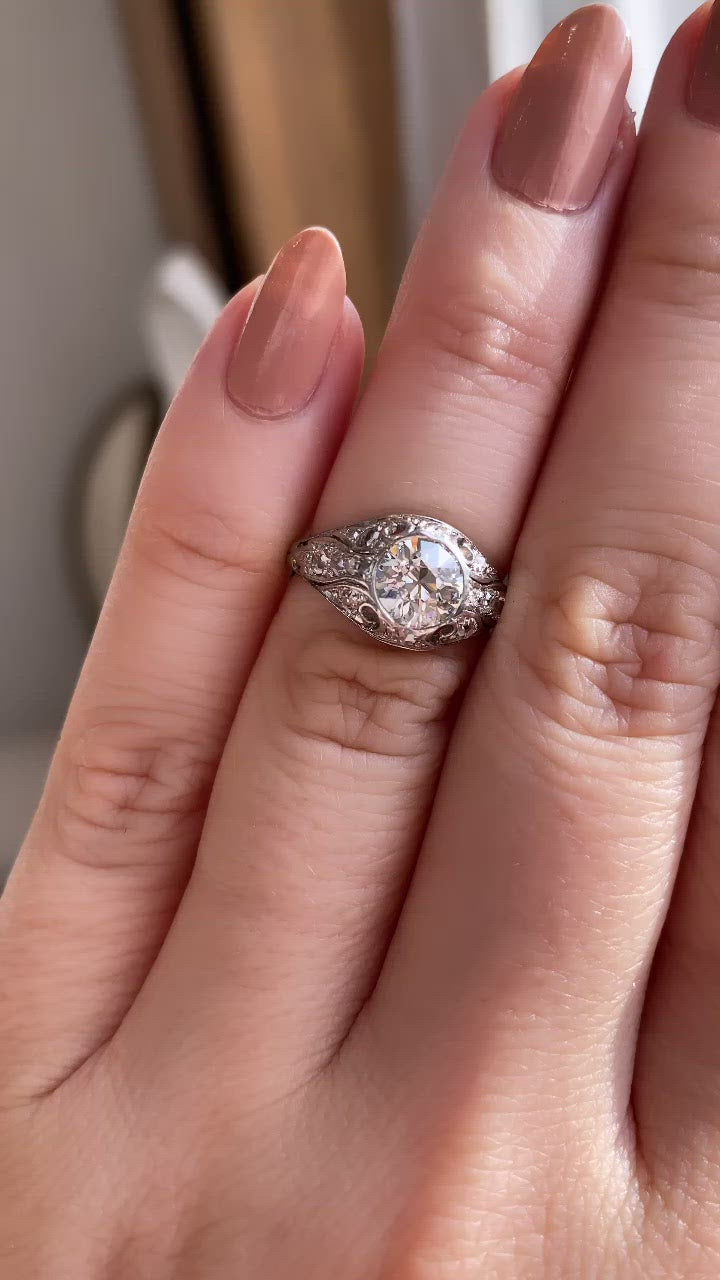 g-h-i color, si-i clarity diamond in platinum setting