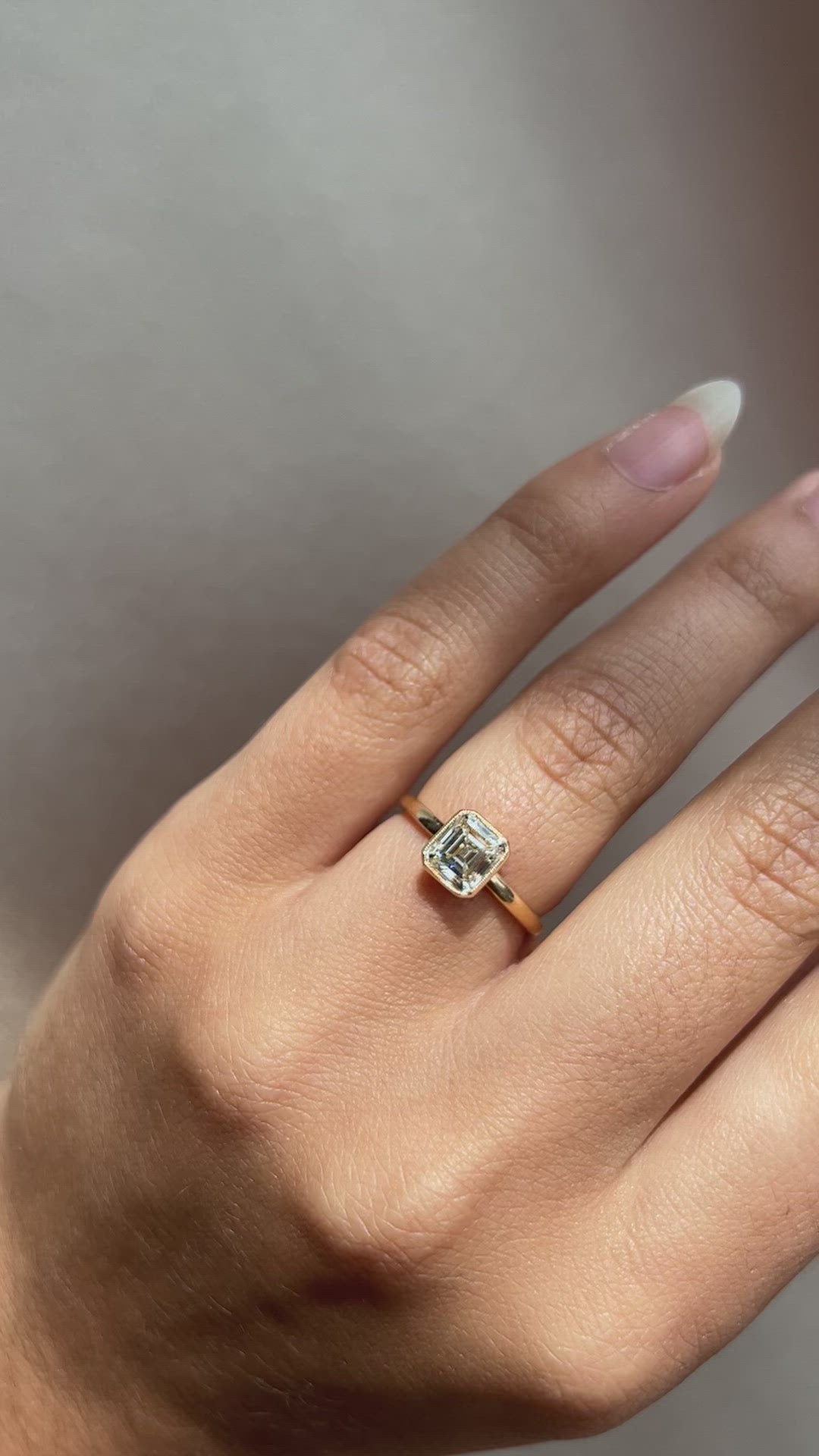 j-k-l color, vs clarity diamond in yellow gold setting