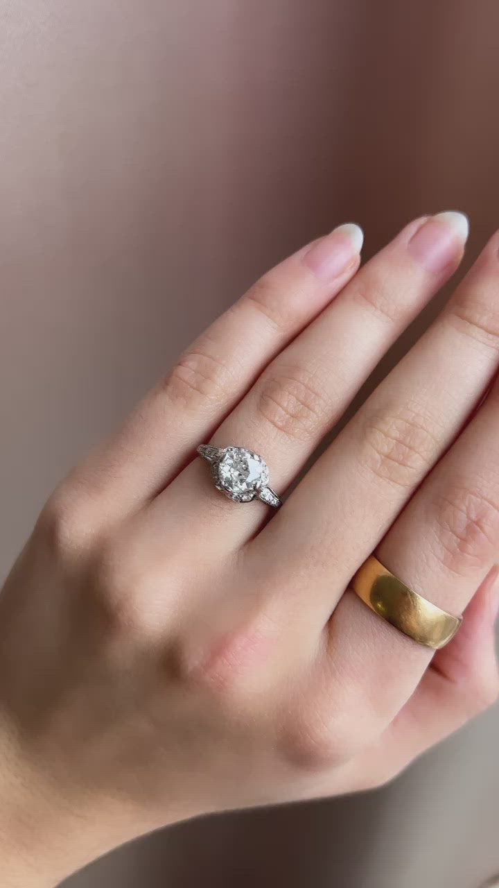 g-h-i color, si-i clarity diamond in platinum setting