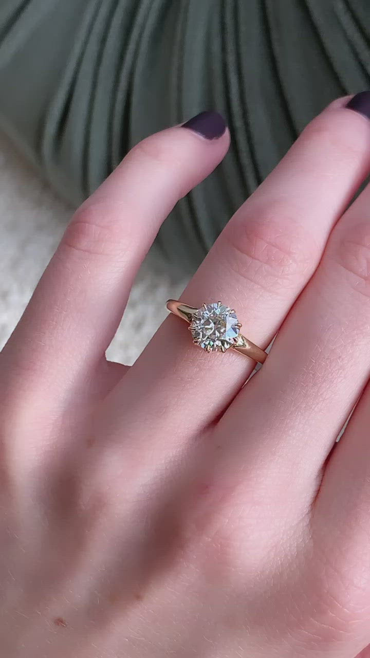 m-z color, vs clarity diamond rings in yellow gold setting