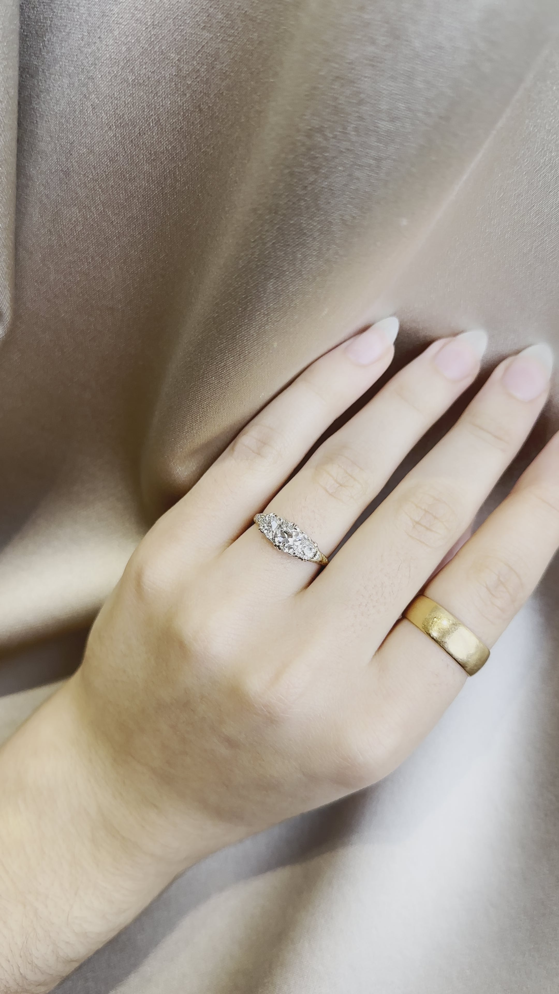 j-k-l color, diamond in yellow gold setting