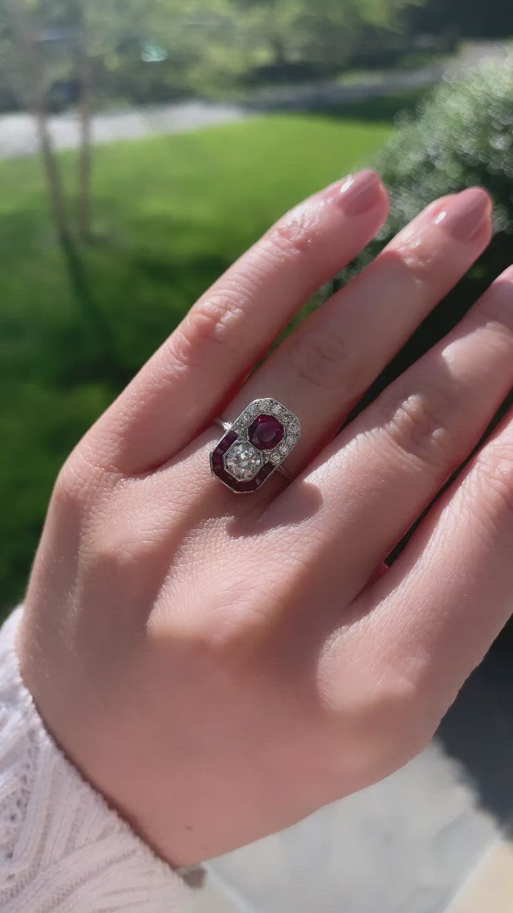 g-h-i color, si-i clarity diamond in platinum setting