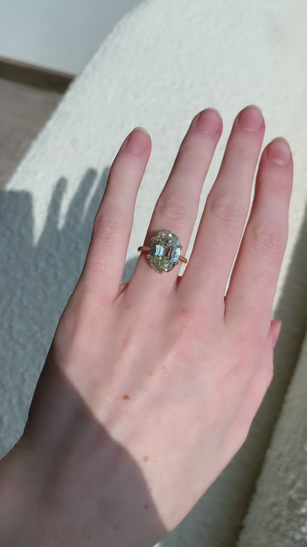 fancy color, si-i clarity diamond in yellow gold setting