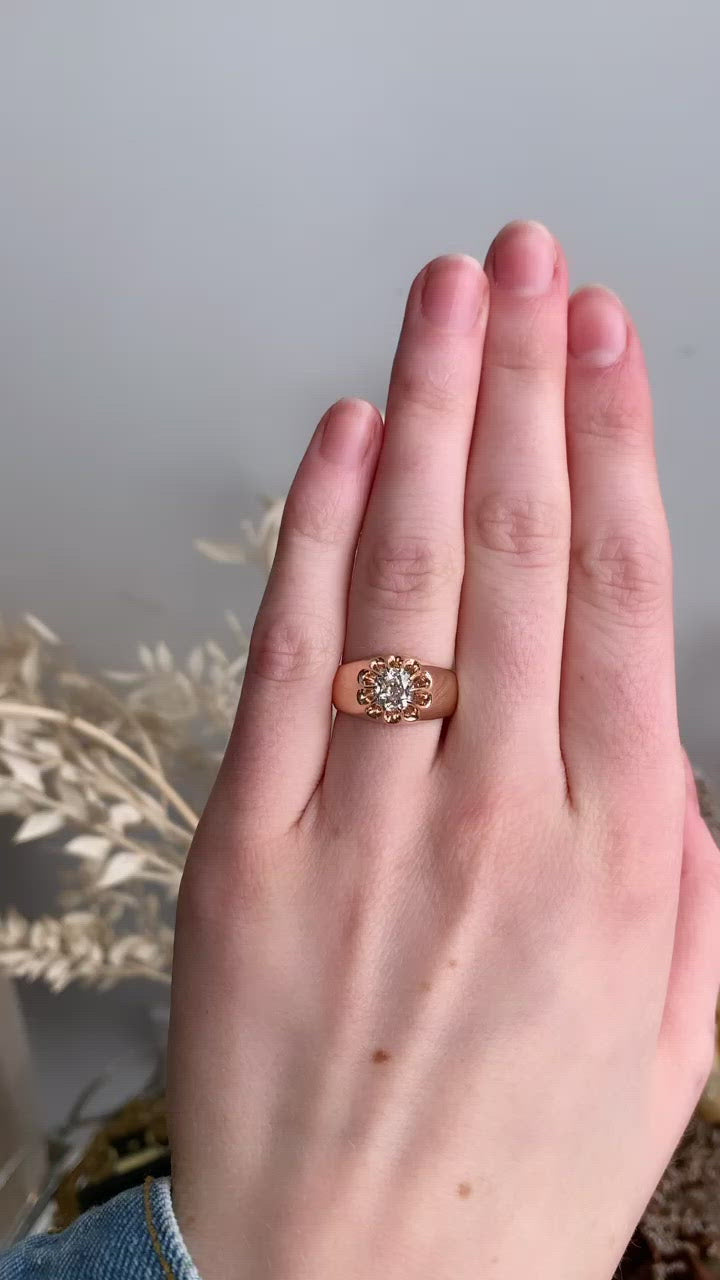 j-k-l color, si-i clarity diamond in rose gold setting