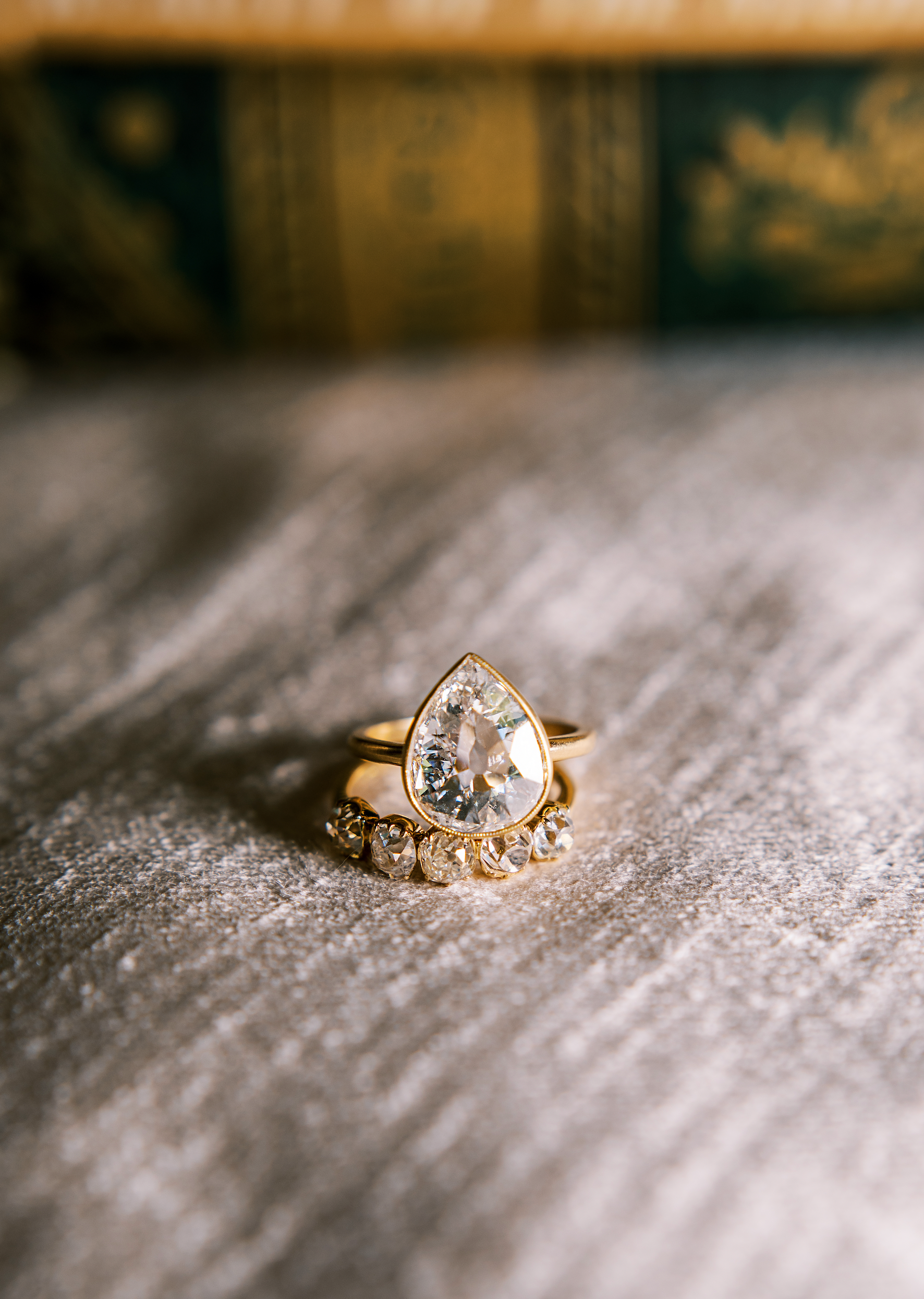 3-4 CaratsUncategorized for sale 