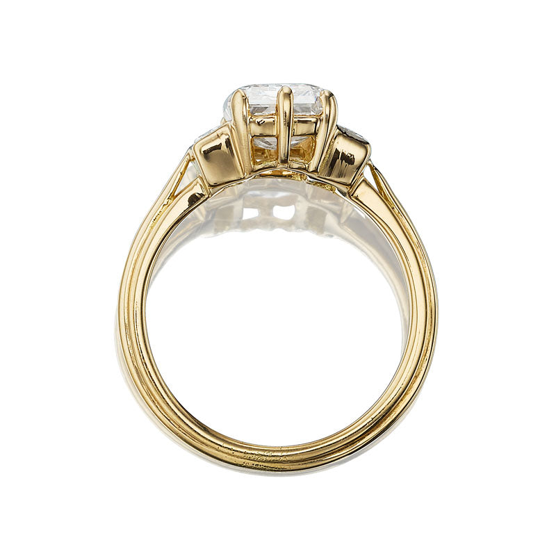 2-3 Carats vintage engagement ring