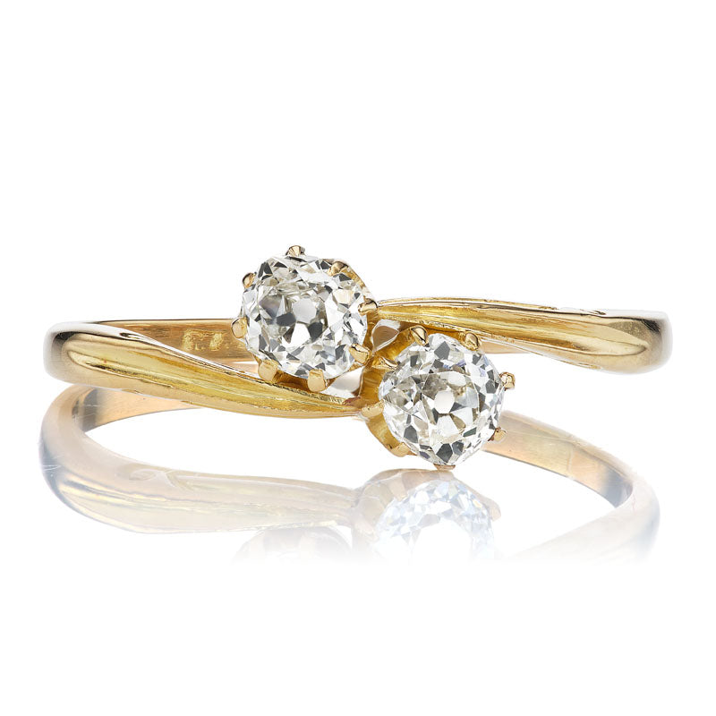 Romantic Antique Toi et Moi Diamond Ring in 18kt Yellow Gold Setting