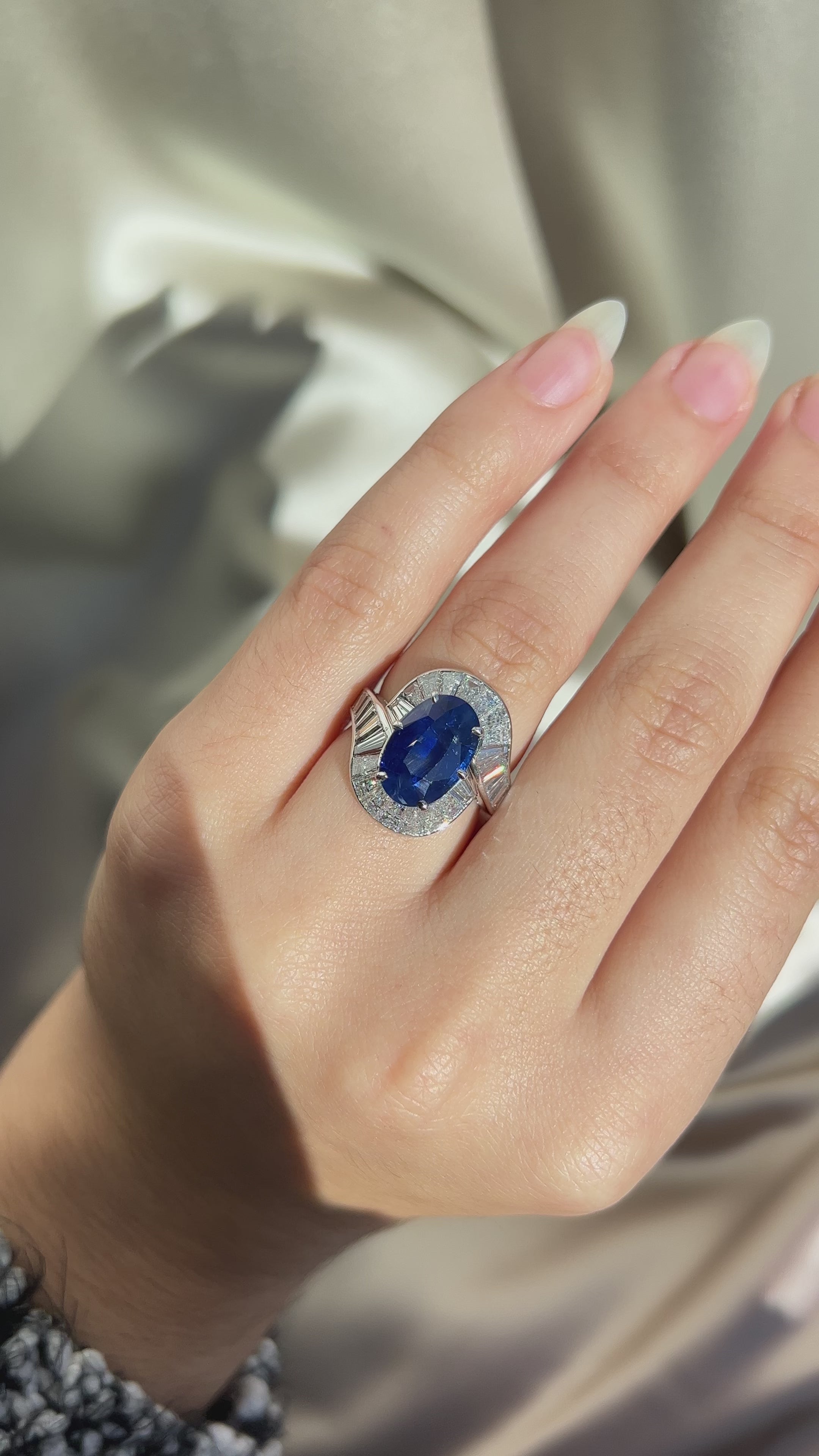 diamond in platinum setting