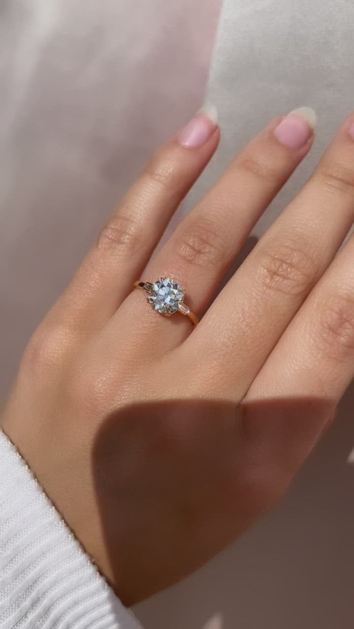 m-z color, vs clarity diamond in yellow gold setting