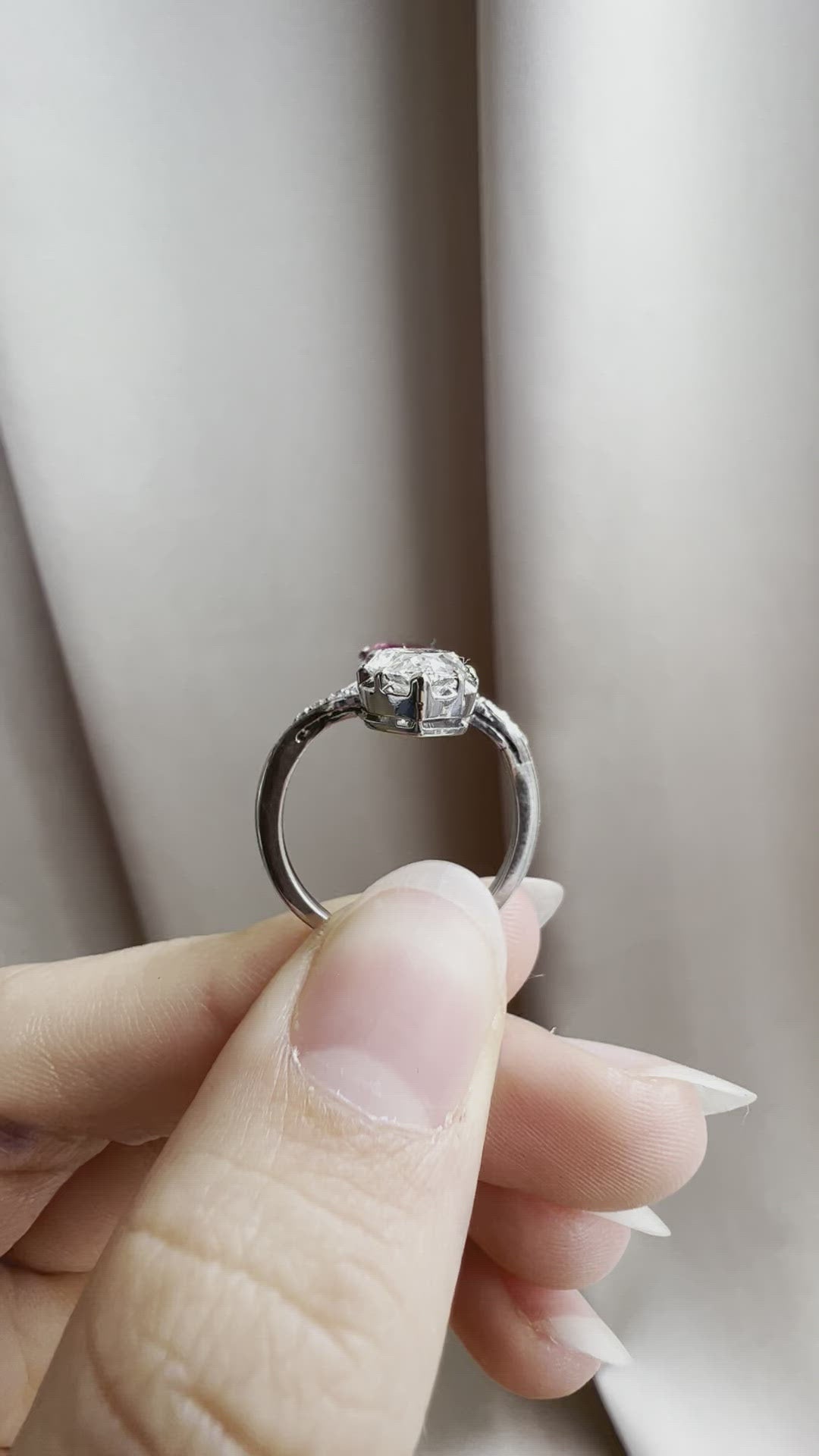  videos and images of vintage Uncategorized-Pear cut Uncategorized