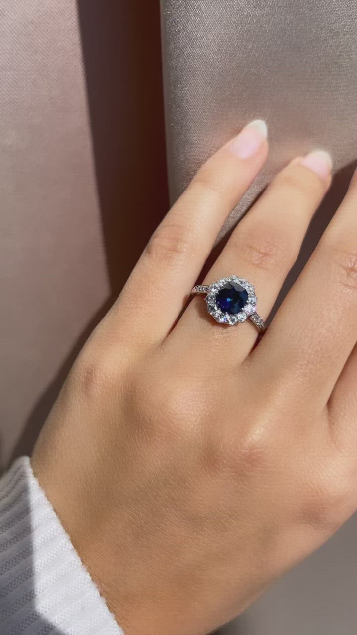 diamond in platinum setting