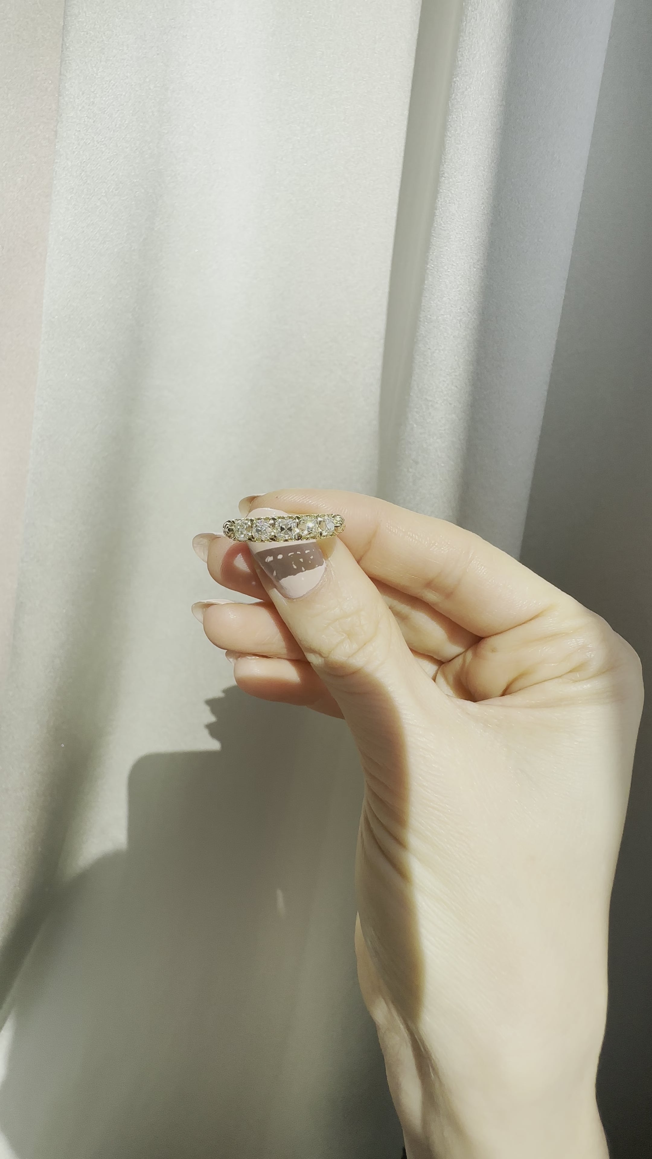 j-k-l color, diamond in yellow gold setting