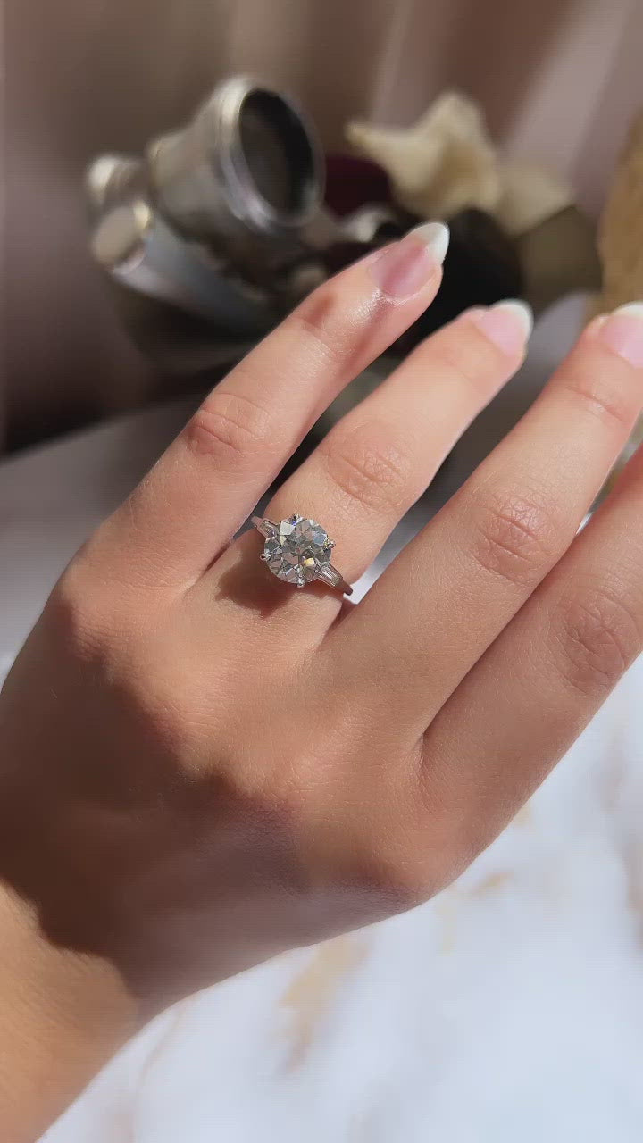 j-k-l color, vvs clarity diamond in platinum setting