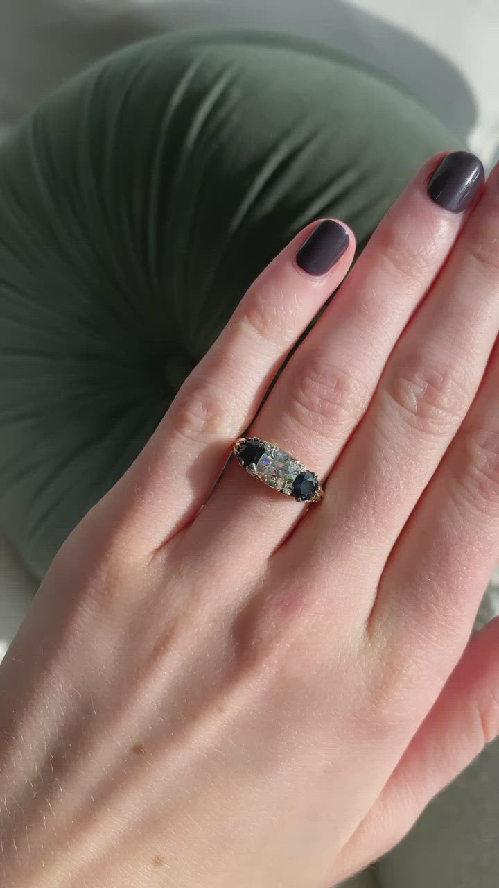 m-z color, si-i clarity diamond rings in yellow gold setting