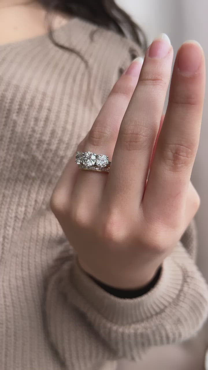 j-k-l color, vs clarity diamond in two-tone setting