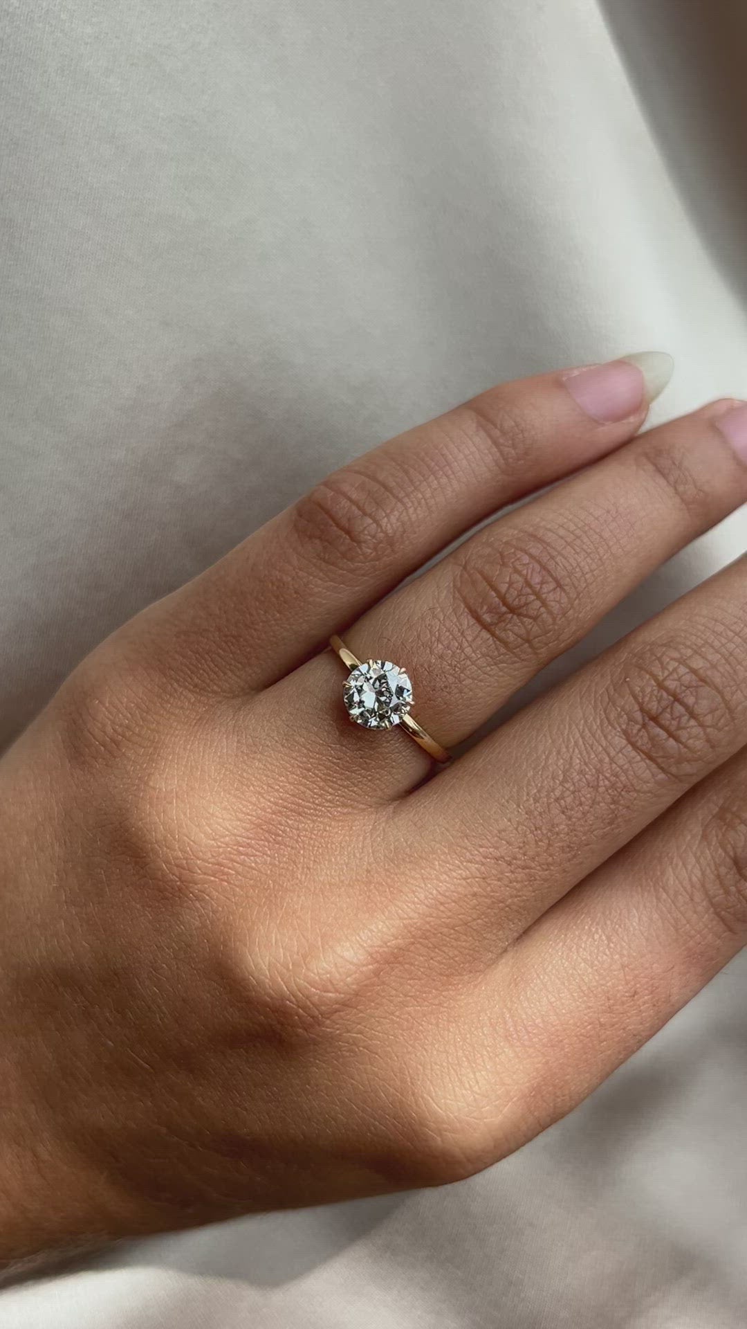 j-k-l color, vs clarity diamond in yellow gold setting