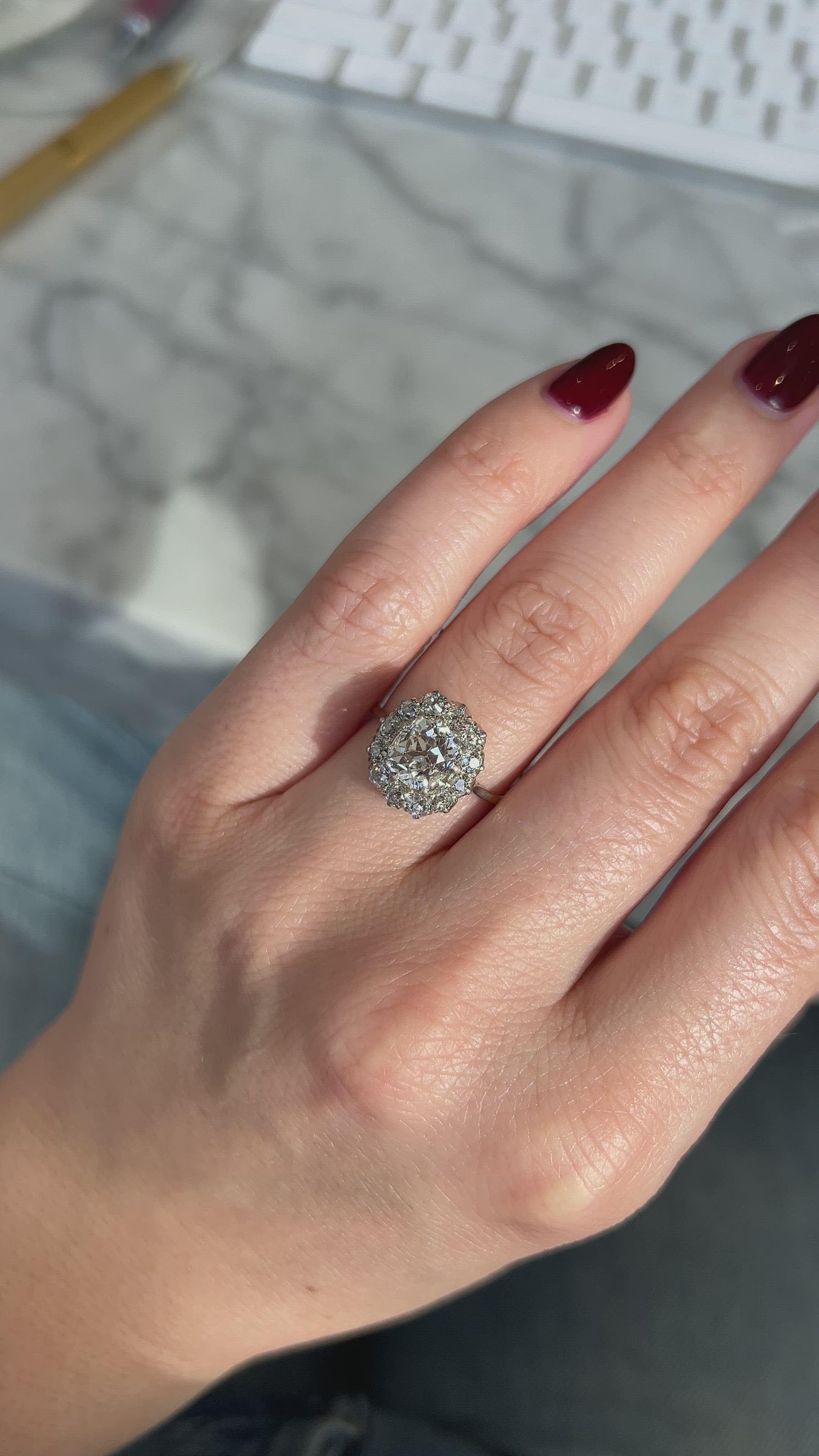 m-z color, si-i clarity diamond in yellow gold setting