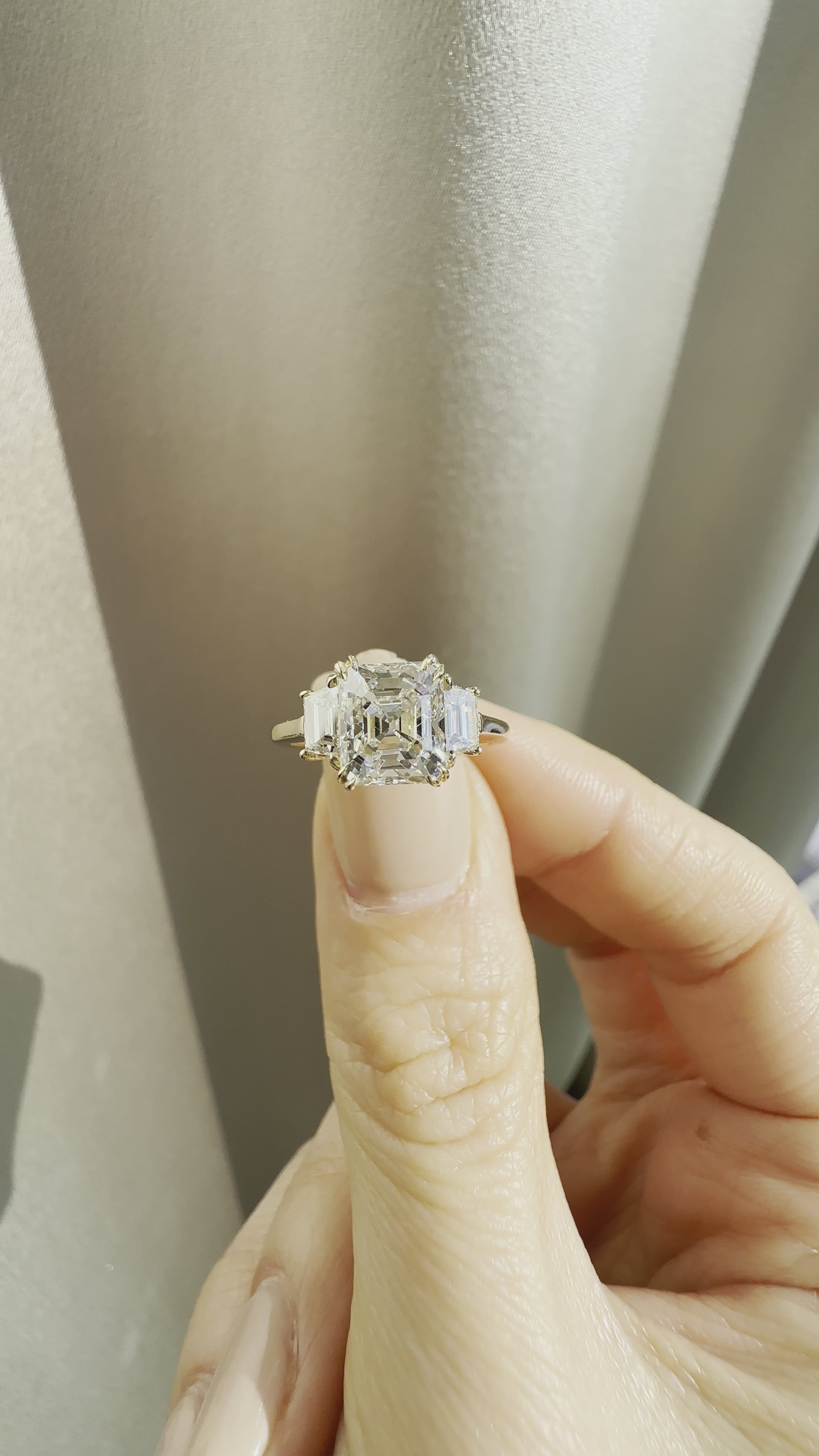 Step  cut diamond 