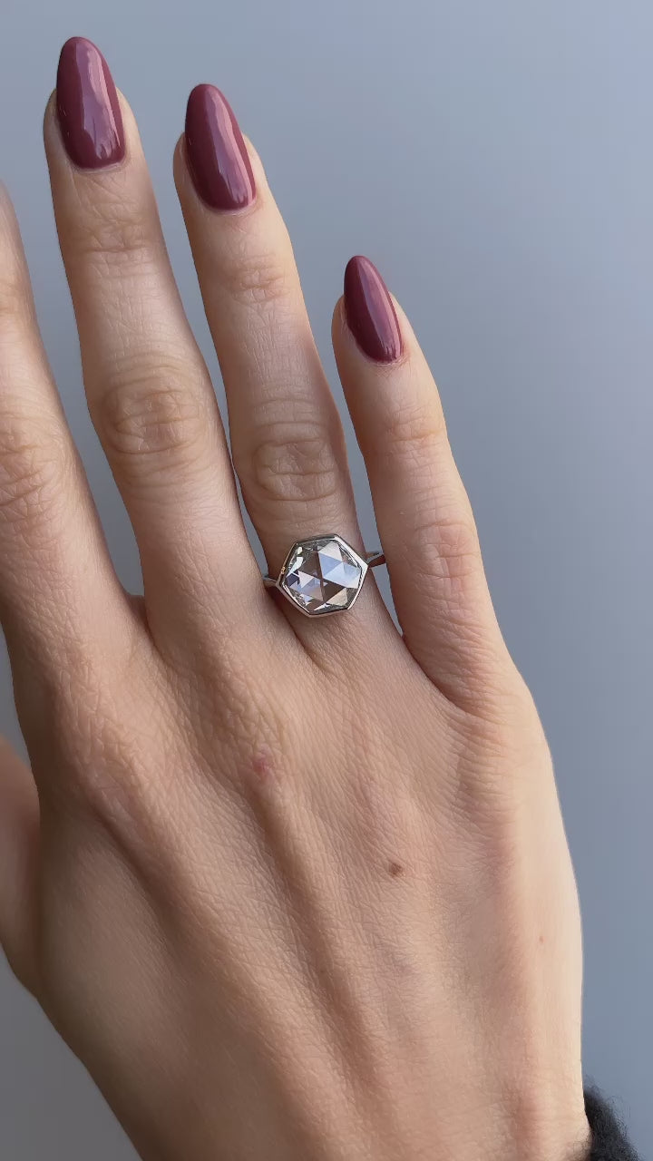 g-h-i color, si-i clarity diamond in platinum setting