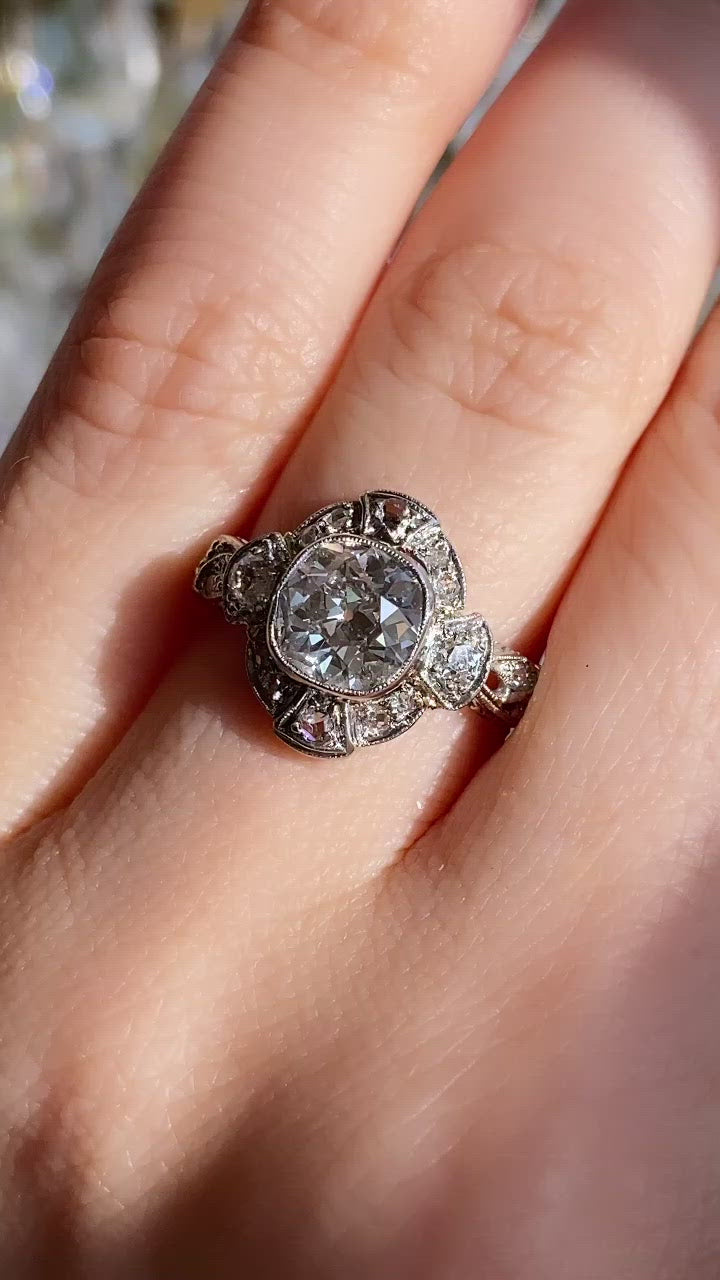 g-h-i color, si-i clarity diamond in platinum setting