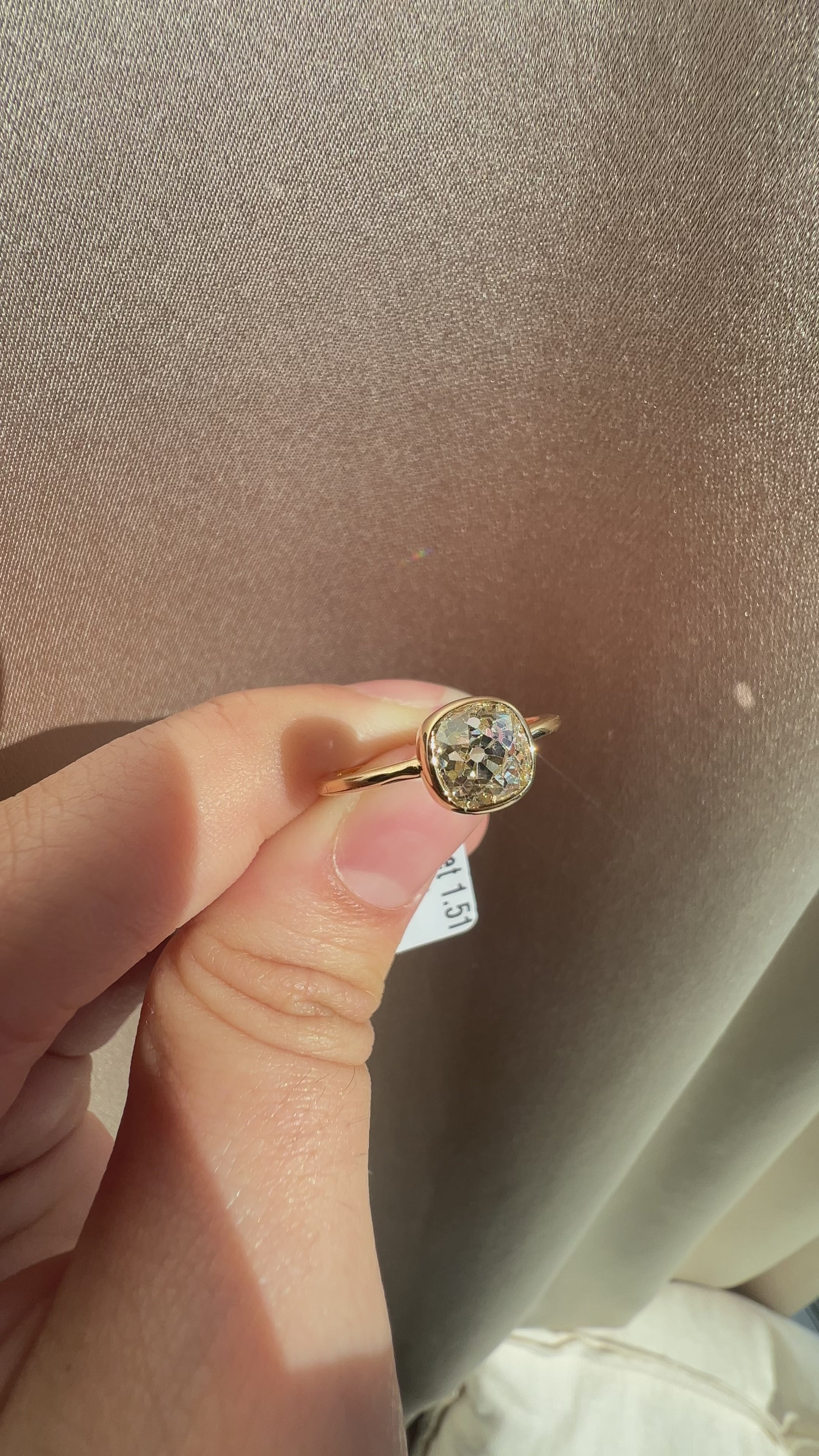 j-k-l color, si-i clarity diamond in yellow gold setting