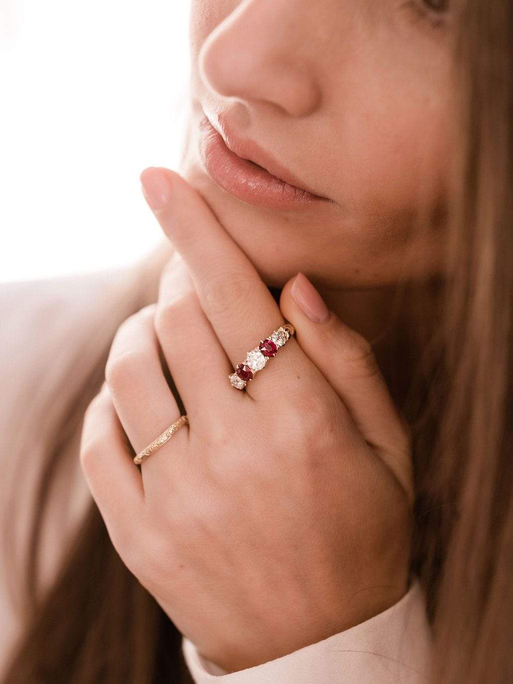 g-h-i color, vs clarity in yellow gold setting