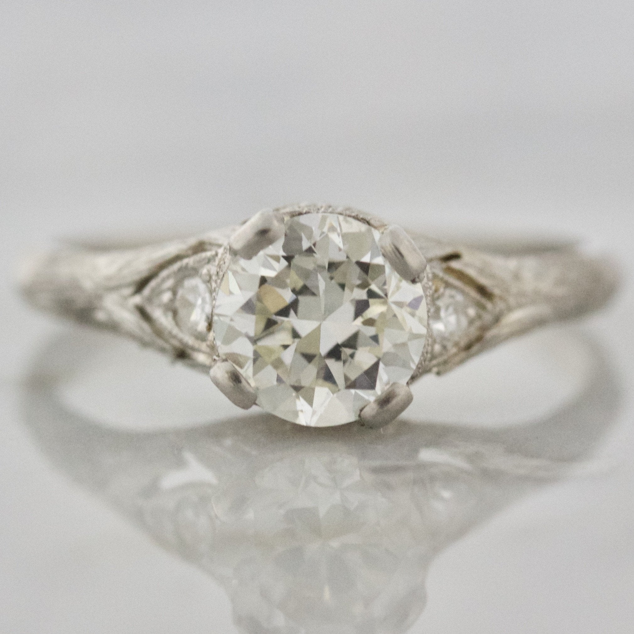 Vintage Solitaire Diamond Engagement Ring - 1 Carat | Victor Barbone